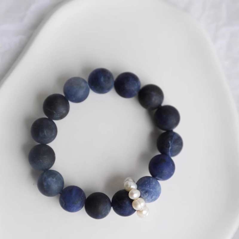 The Pearl - Sodalite Bracelet 