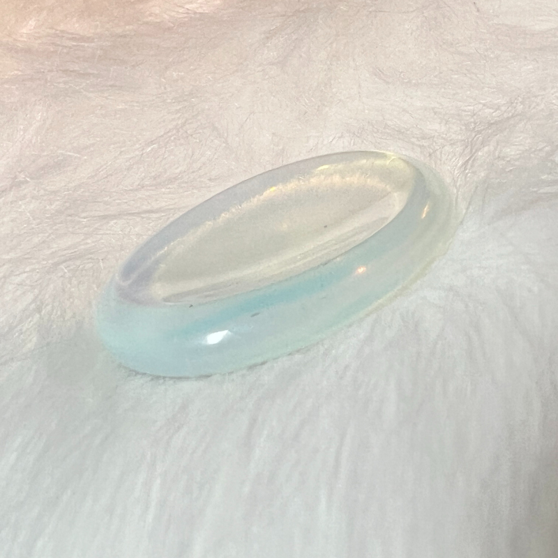 OPAL WORRY STONE